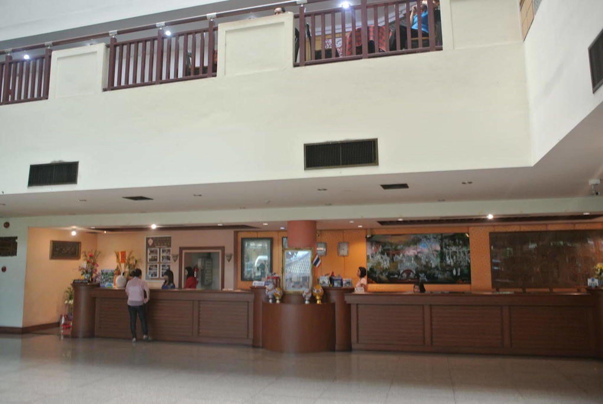 Hejia Grand Hotel Sadao Exterior foto