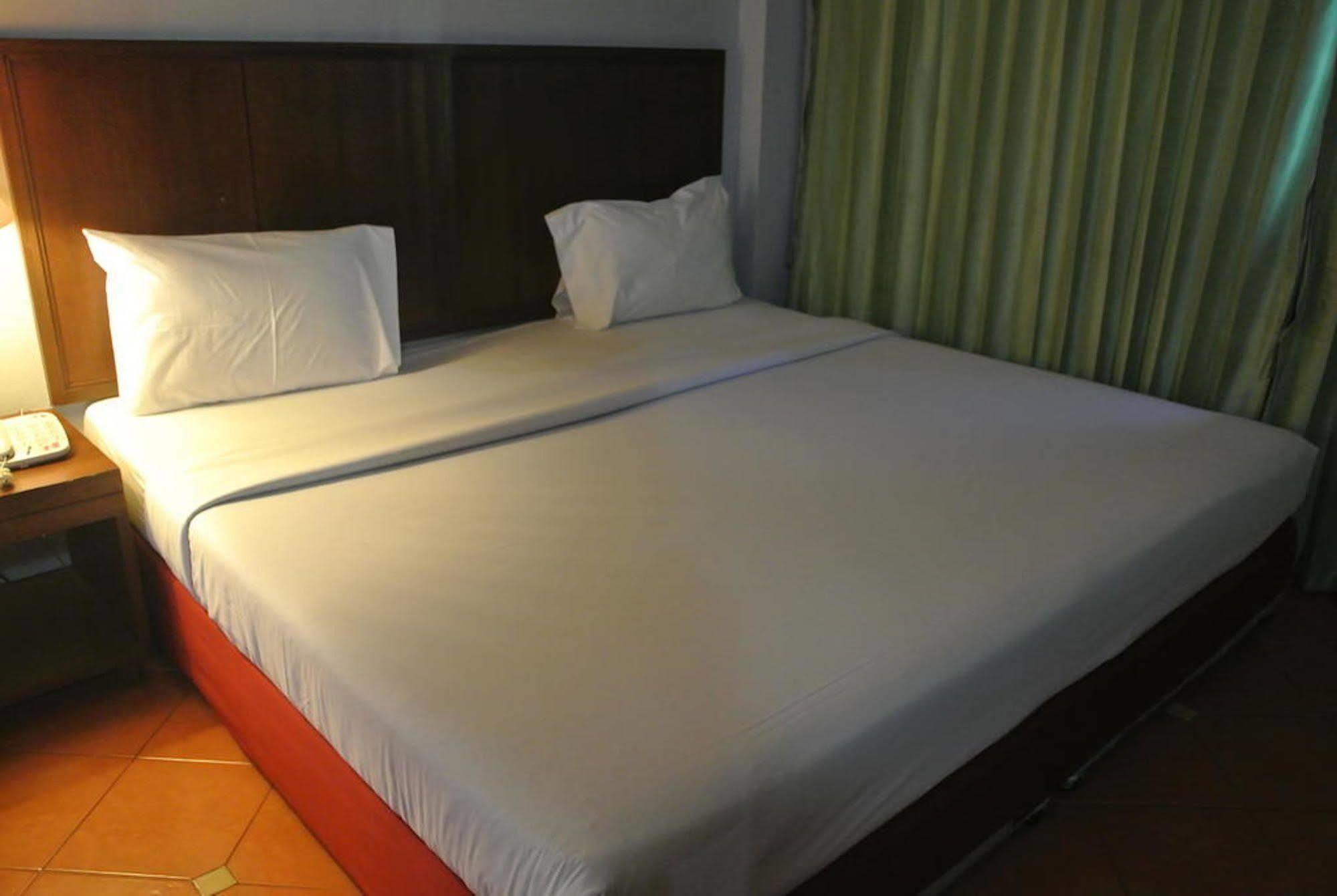 Hejia Grand Hotel Sadao Exterior foto