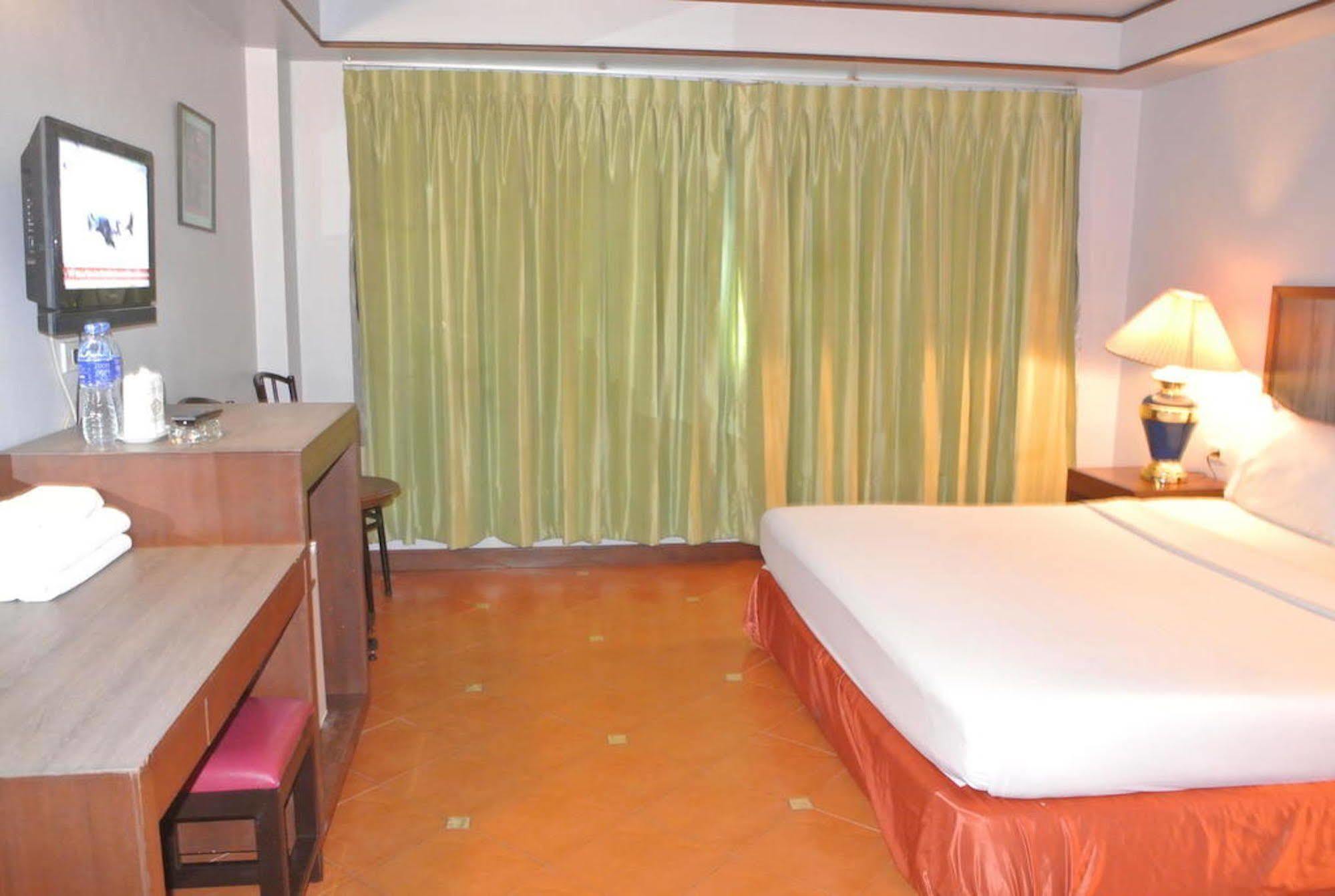 Hejia Grand Hotel Sadao Exterior foto